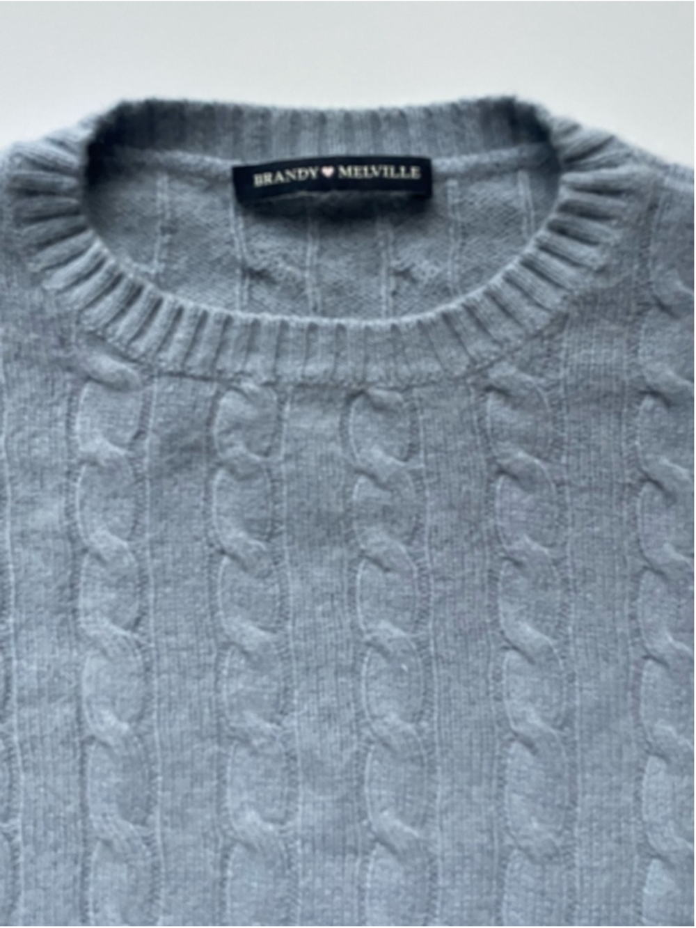 Brandy Melville Grey Cable Knit Sweater Italian Wool Blend Classic Crew Neck - Picture 3 of 6